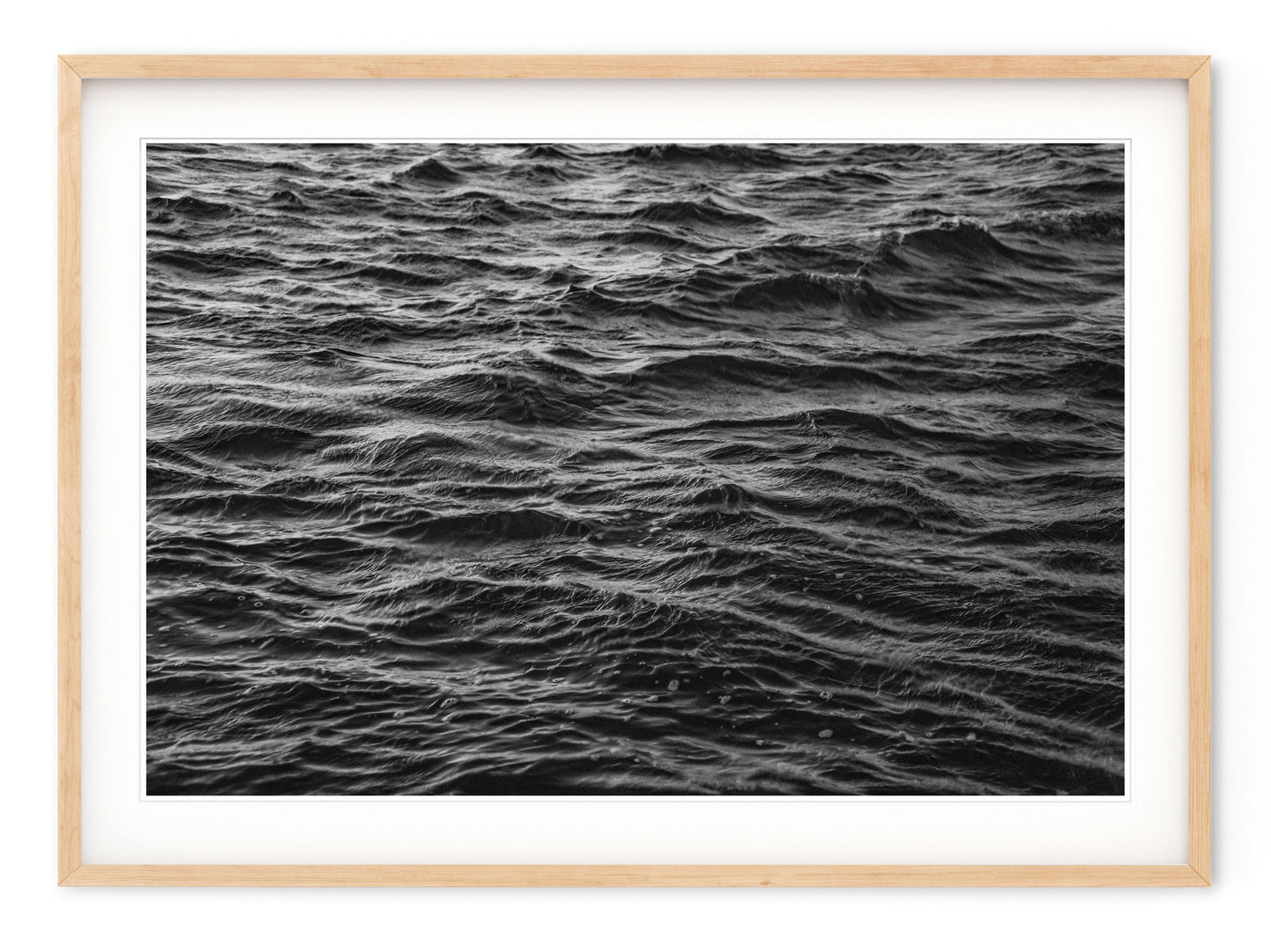 MESMERIZING WAVES (horizontal)