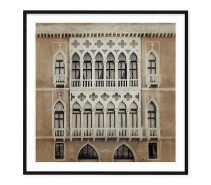 VENETIAN PALACE FAÇADE