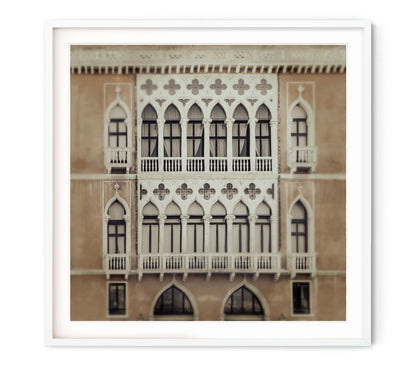 VENETIAN PALACE FAÇADE