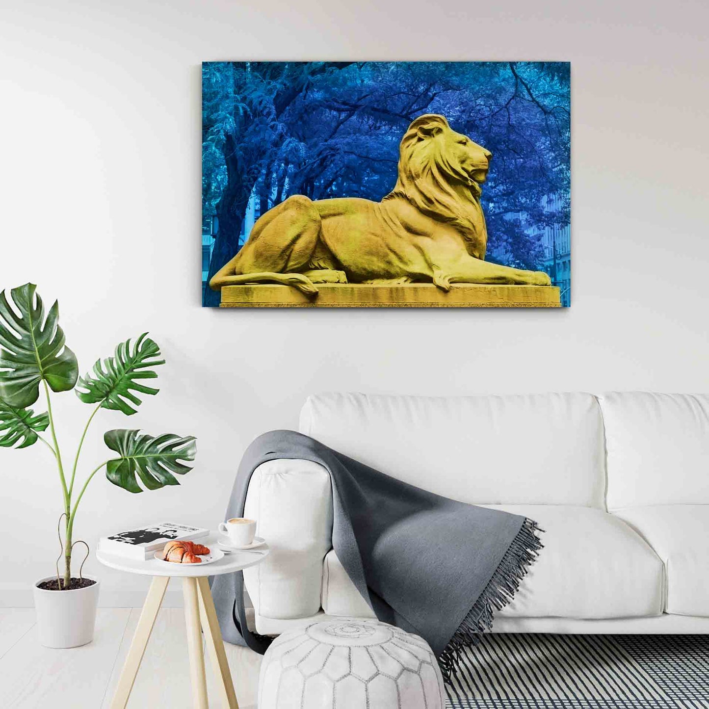 NEW YORK LIBRARY LION, FORTITUDE